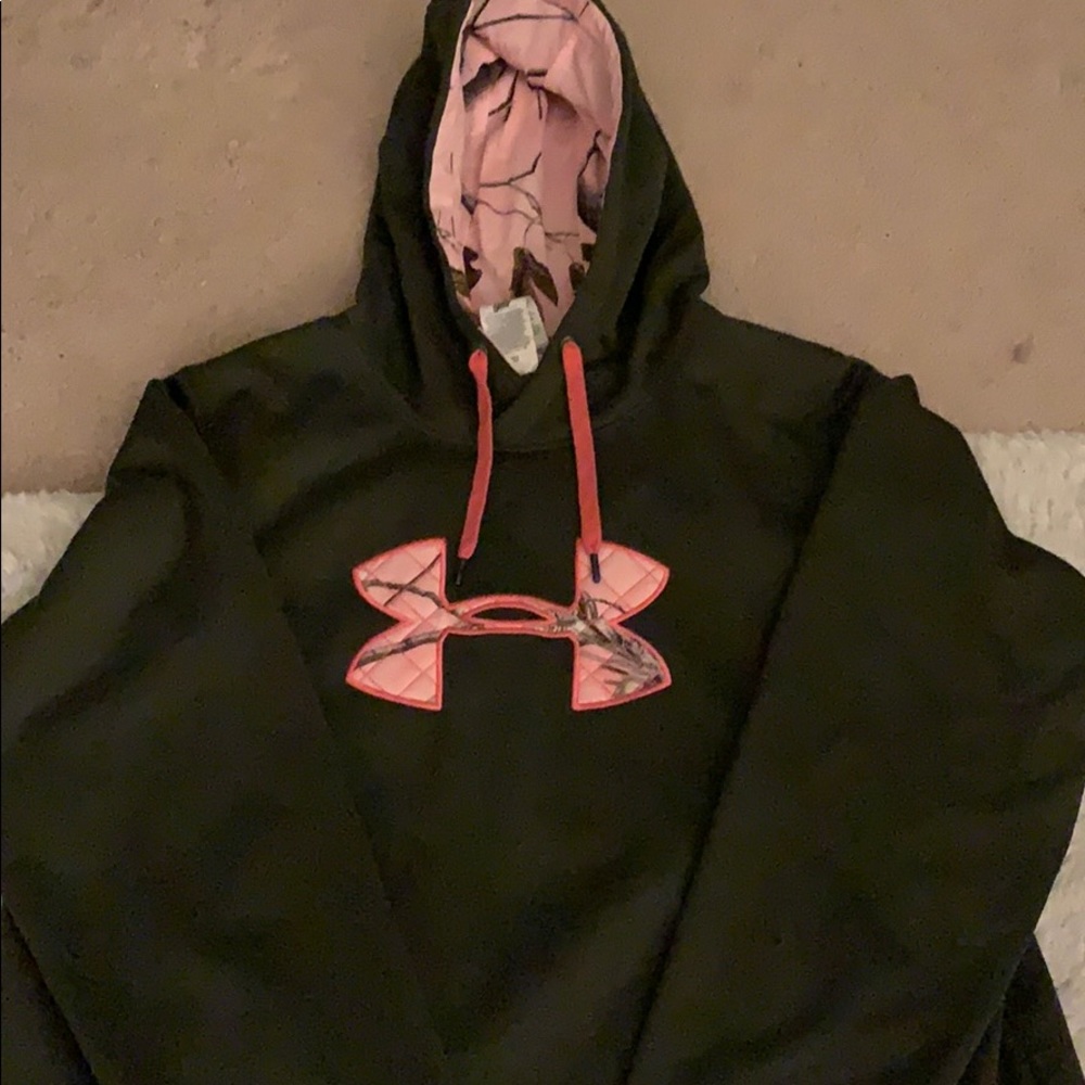 Under Armour Sweatshirt